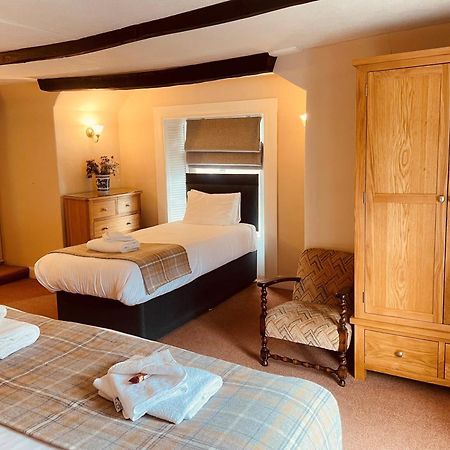 Mckays Hotel Pitlochry Bagian luar foto