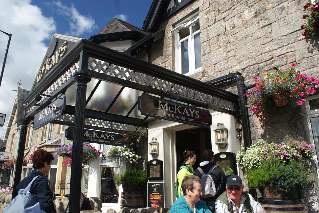 Mckays Hotel Pitlochry Bagian luar foto
