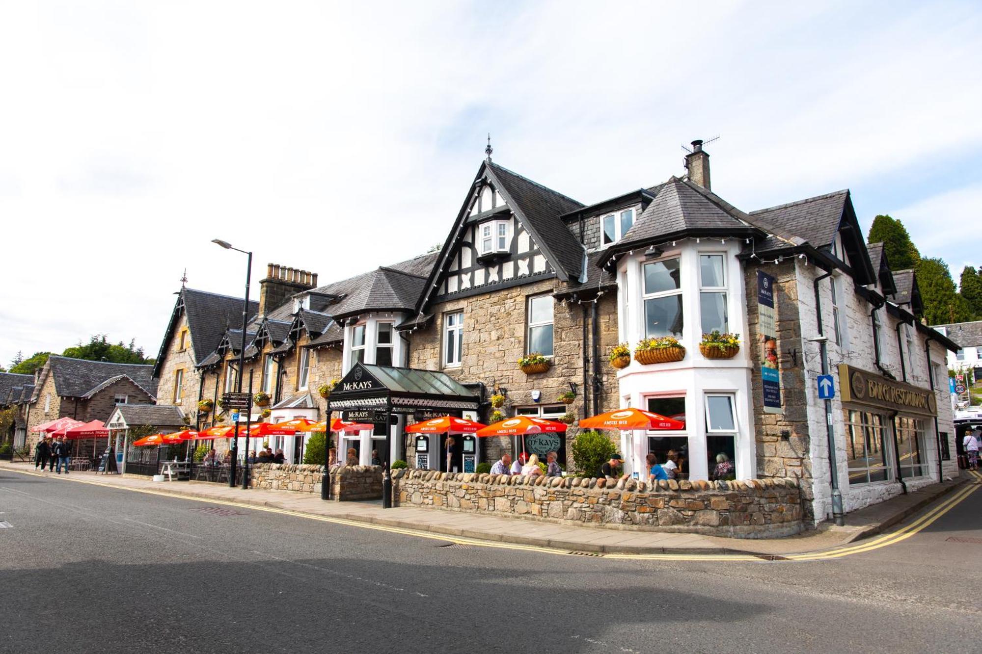 Mckays Hotel Pitlochry Bagian luar foto