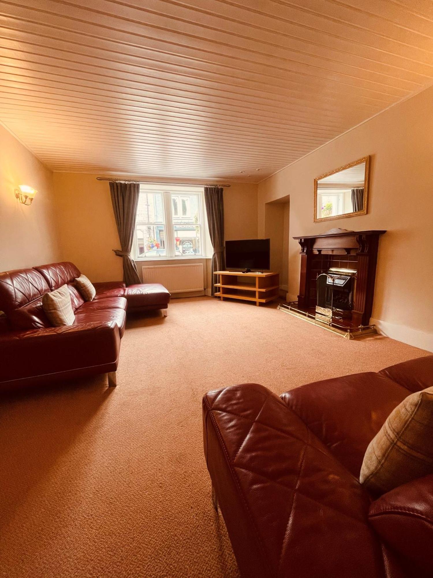 Mckays Hotel Pitlochry Bagian luar foto