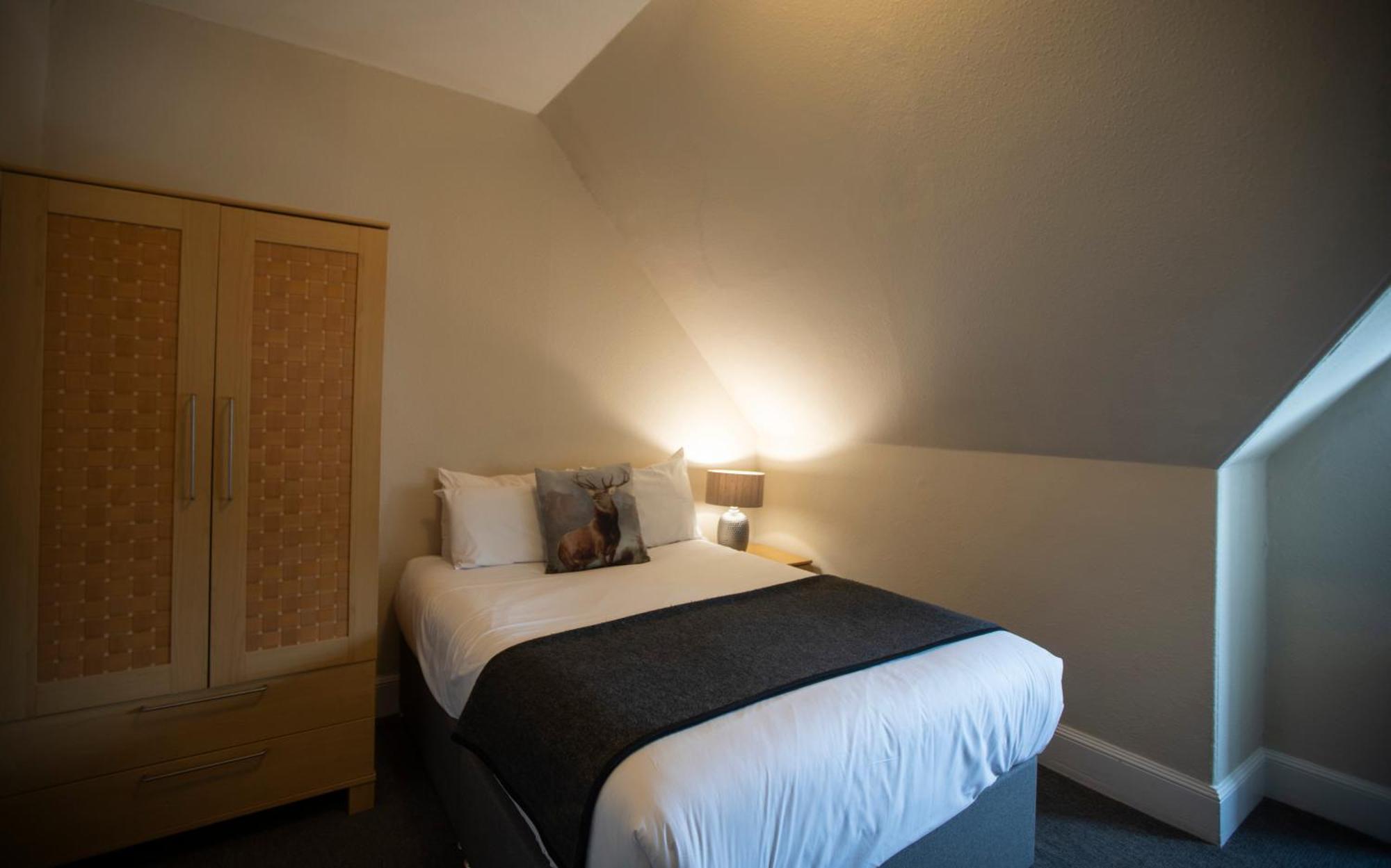 Mckays Hotel Pitlochry Bagian luar foto